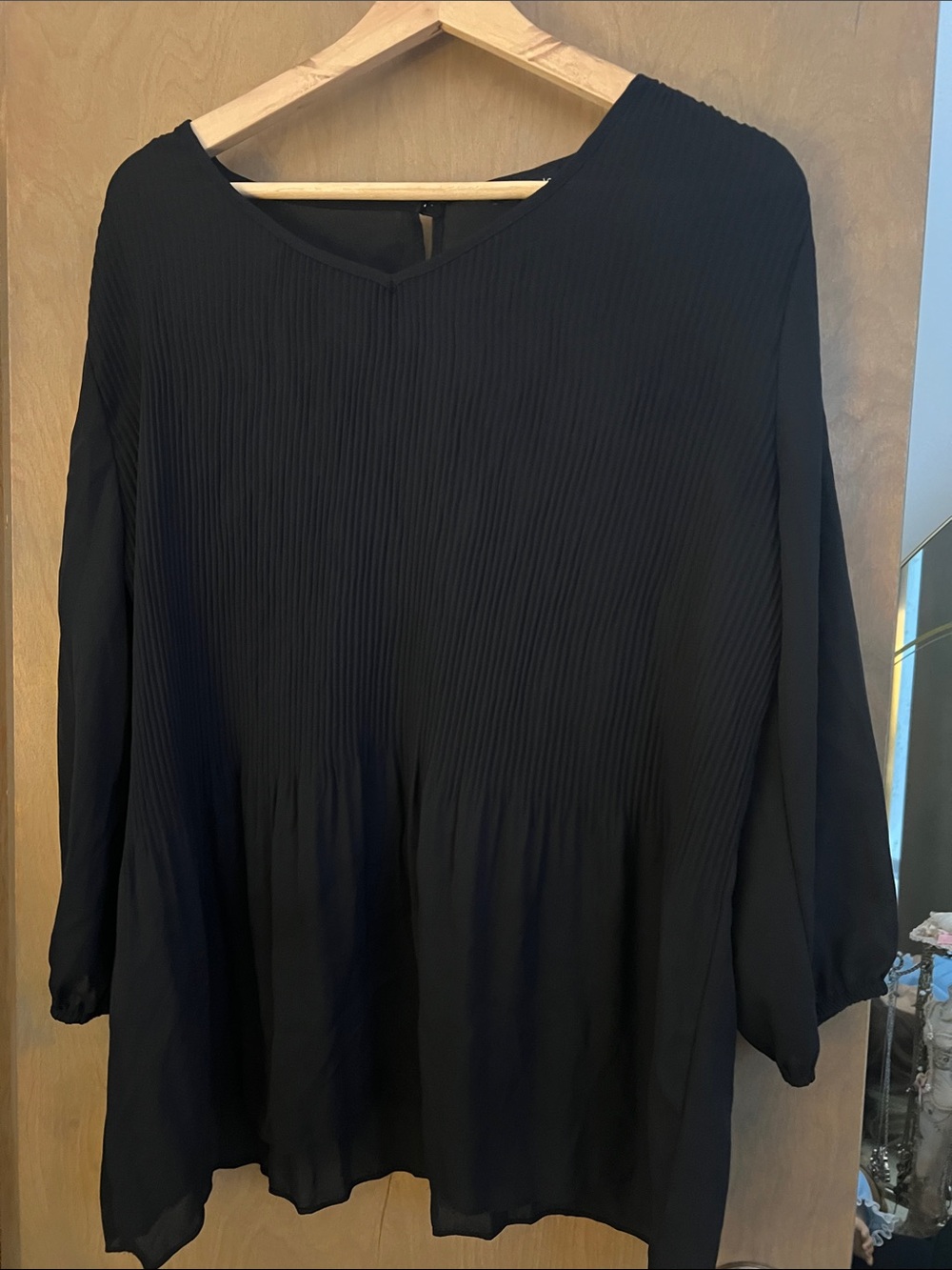 Sami & Jo Black Pleated V-Neck Tunic